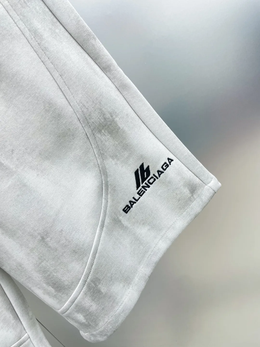 Bal* Paris 2026 Summer New Arrival I 6 printed brand LOGO casual shorts DD are on sale simultaneously on the official website. Brand Classic LOGO casual pants, customized fabrics, excellent comfort and strong touch. Highly recognisable, perfect appearance and craftsmanship. Size:M-3XL
